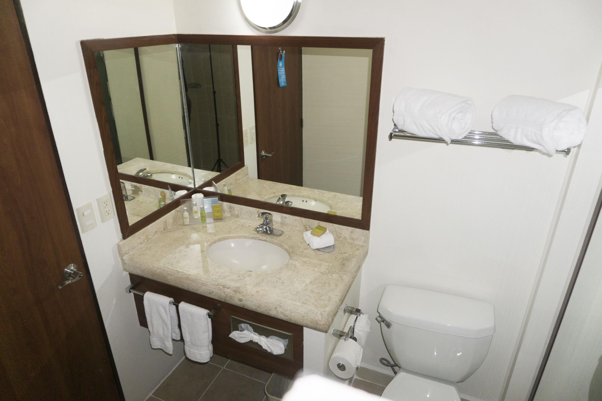 Hampton By Hilton San Juan Del Rio Hotel Buitenkant foto