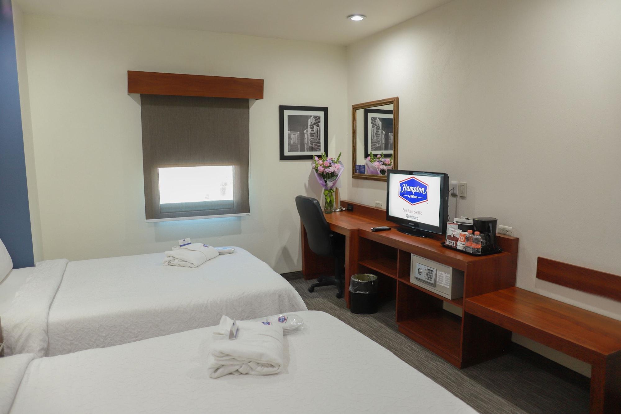 Hampton By Hilton San Juan Del Rio Hotel Buitenkant foto