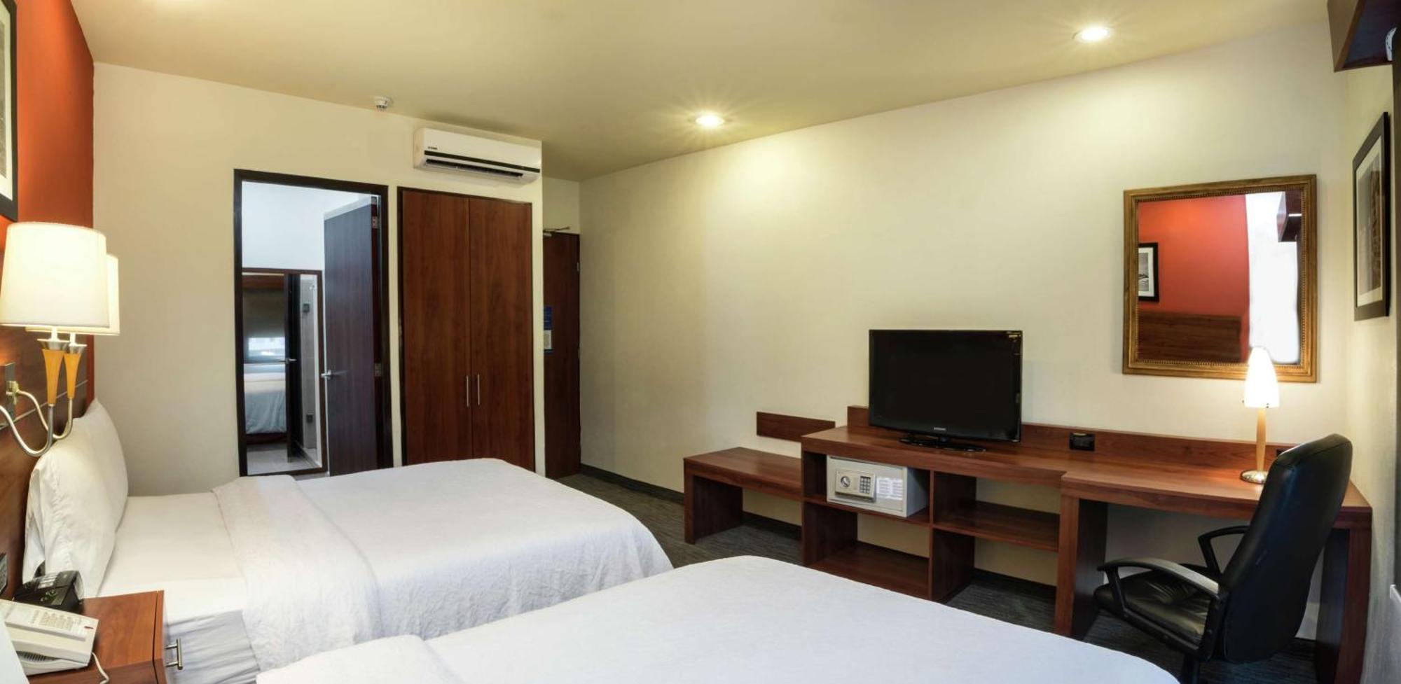 Hampton By Hilton San Juan Del Rio Hotel Buitenkant foto