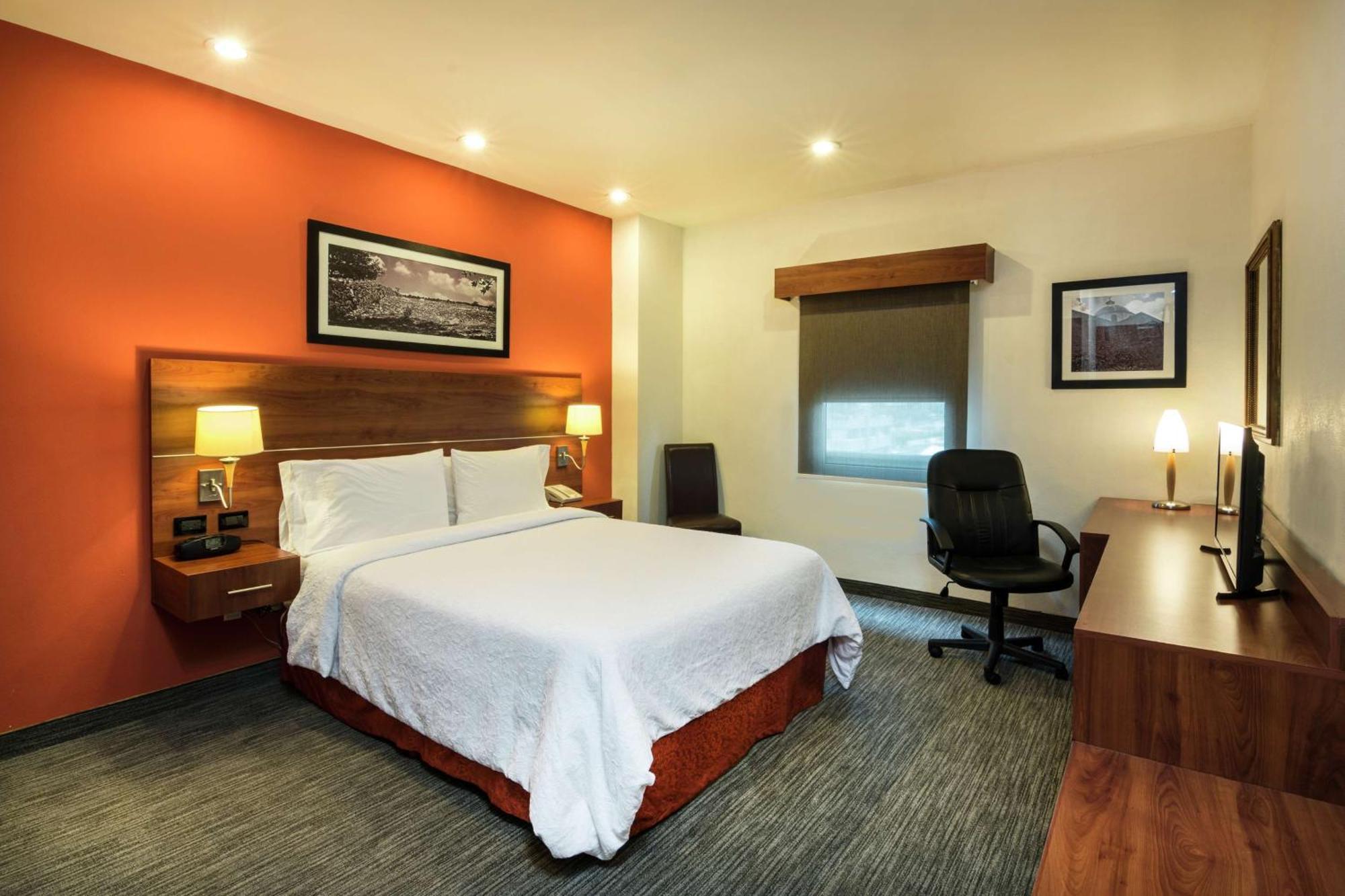 Hampton By Hilton San Juan Del Rio Hotel Buitenkant foto