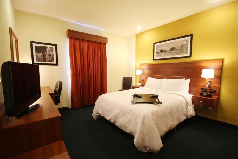 Hampton By Hilton San Juan Del Rio Hotel Buitenkant foto