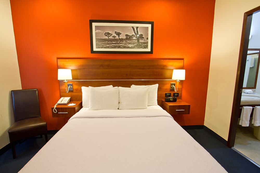 Hampton By Hilton San Juan Del Rio Hotel Buitenkant foto