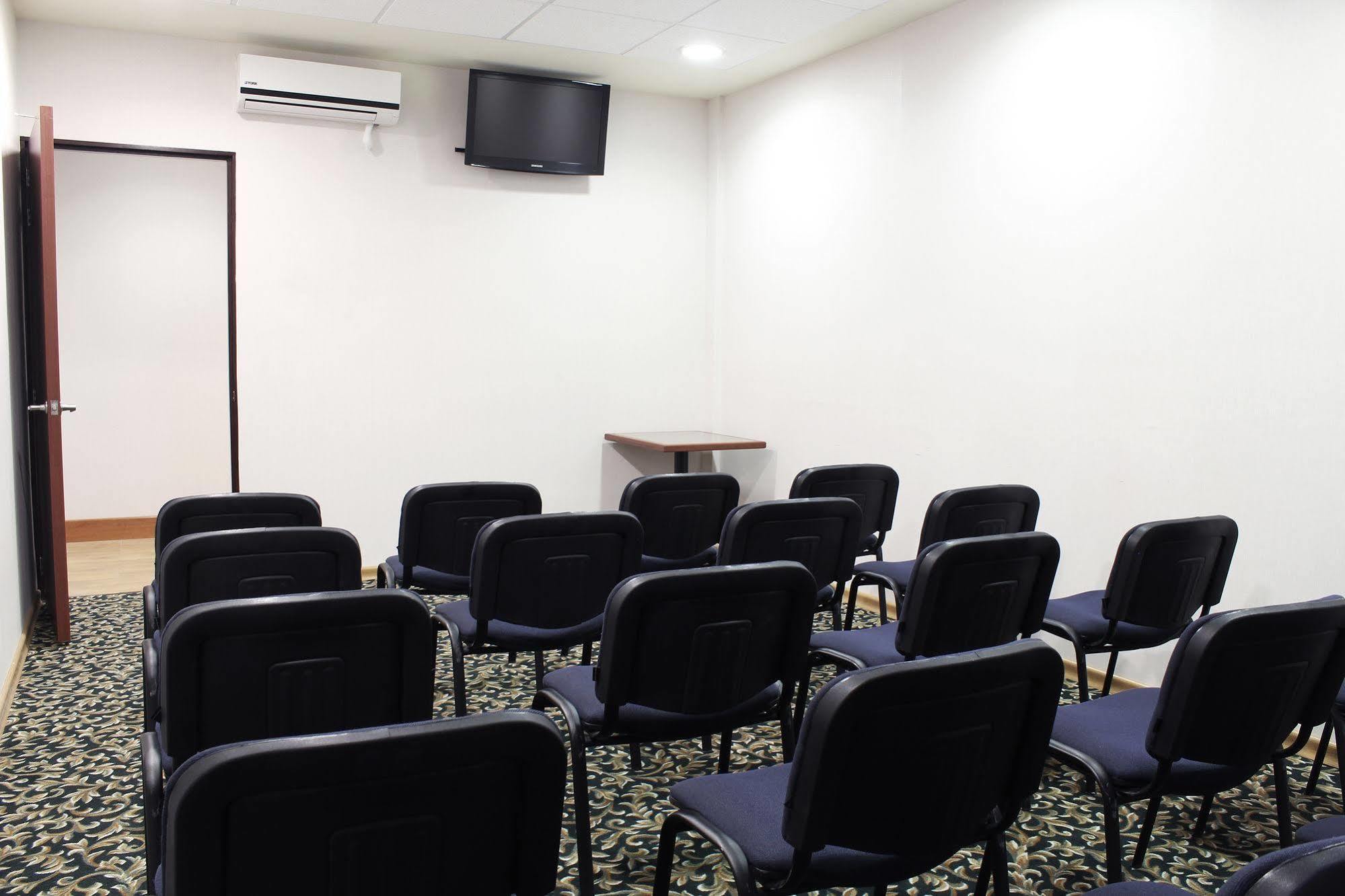 Hampton By Hilton San Juan Del Rio Hotel Buitenkant foto